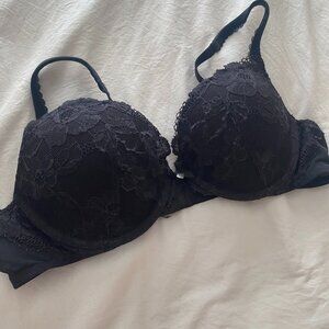 VICTORIAS SECRET BRA